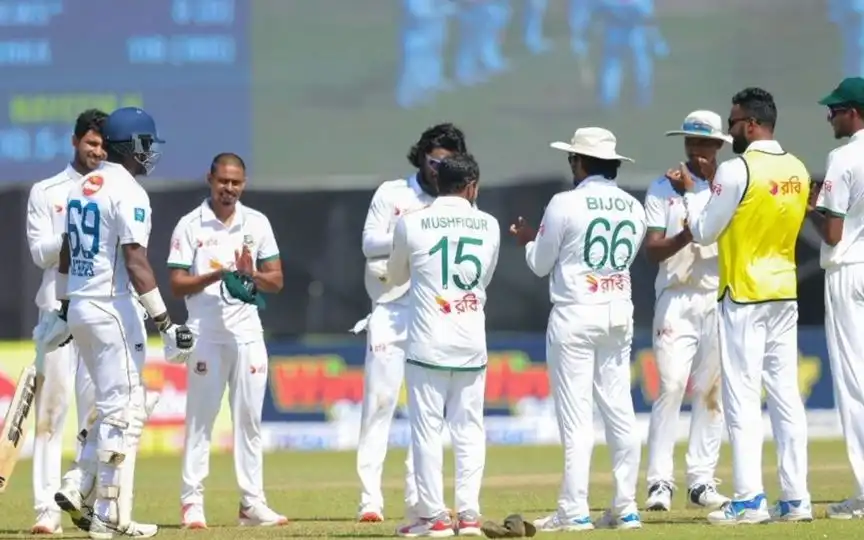 Bangladesh Pay Tribute To Angelo Mathews; Give A Guard Of Honour In His Final Test Appearance
